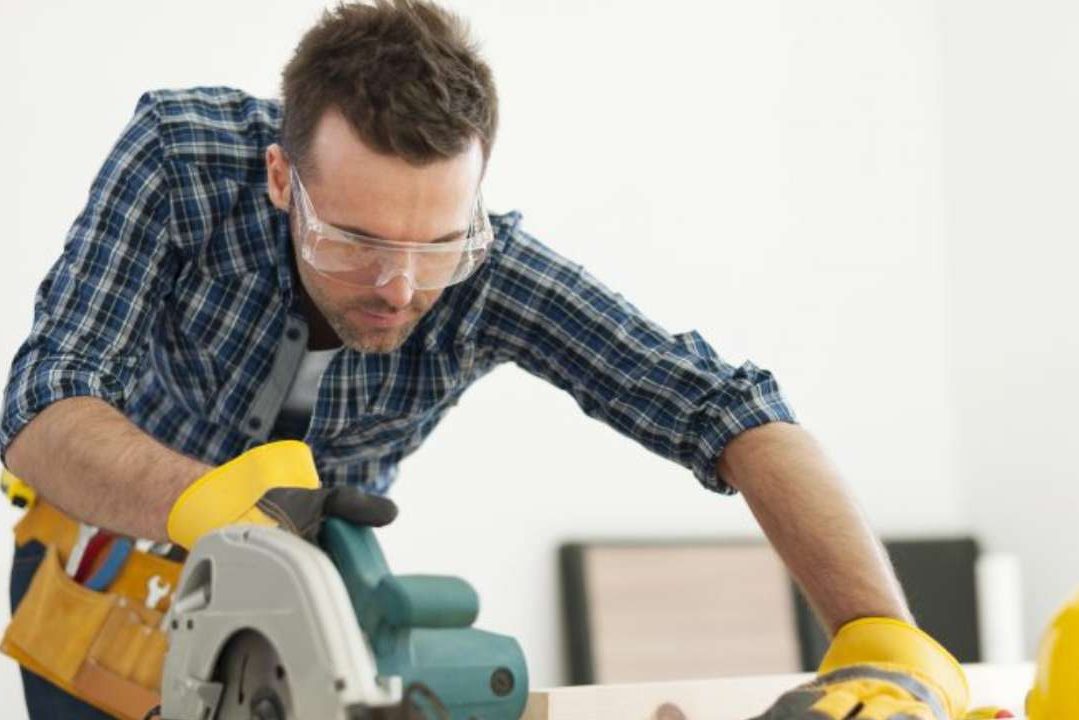 Wood Cutting Machine Operator Safety Training